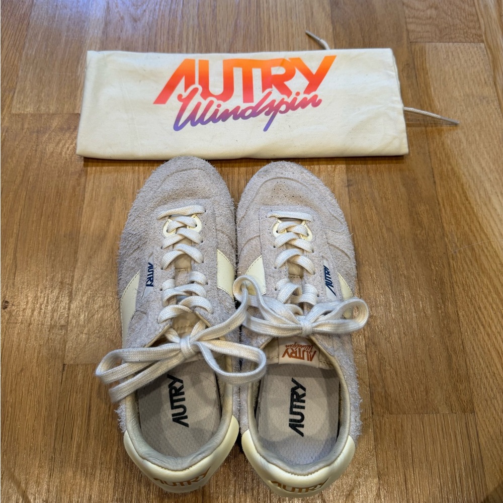Autry Winspin sneakers in suede and leather, worn very lightly, size 8 US.